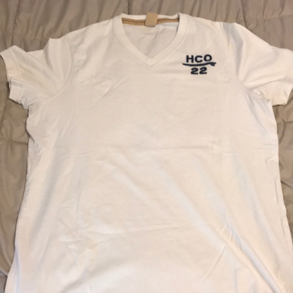 Men’s XL Hollister V-Neck Shirt